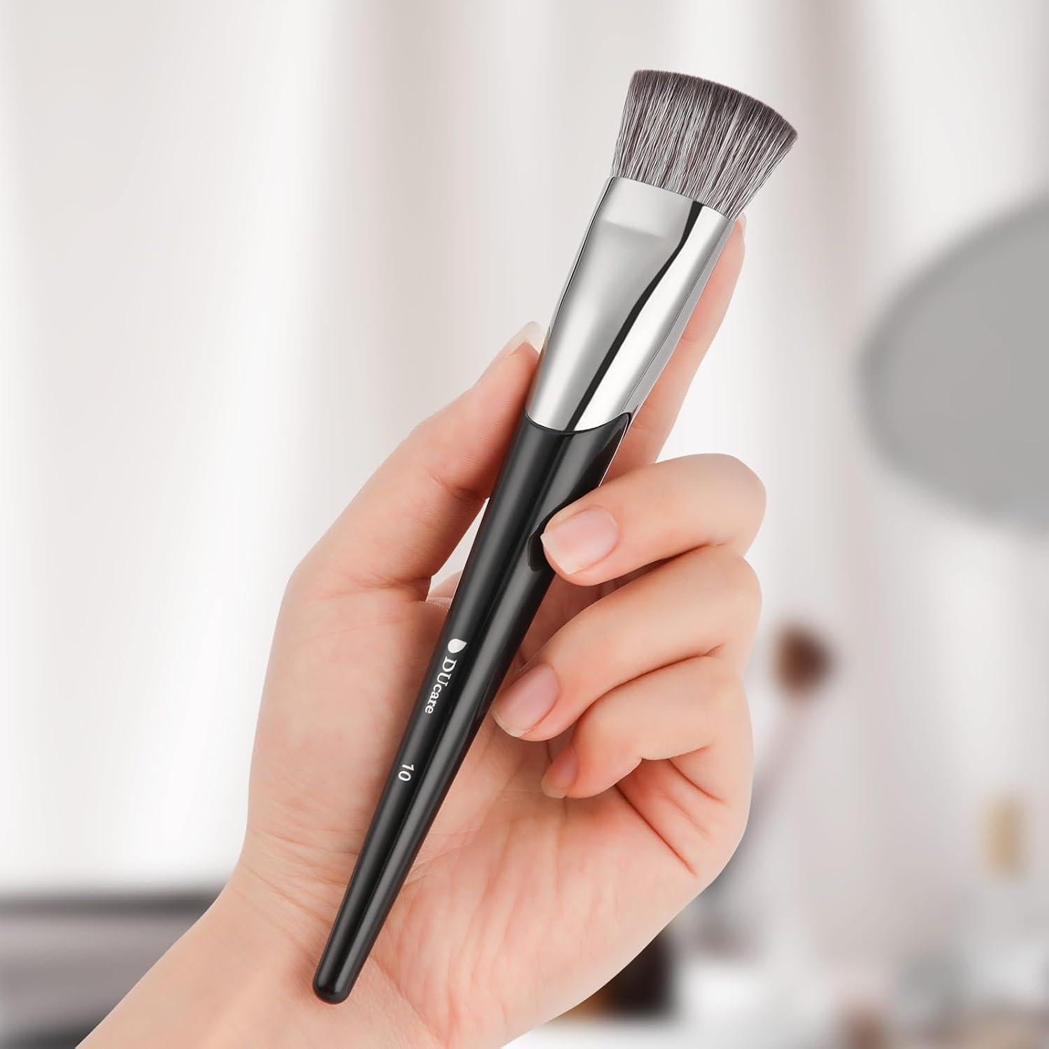 Brocha de Fundación DUcare V10 para Maquillaje Líquido