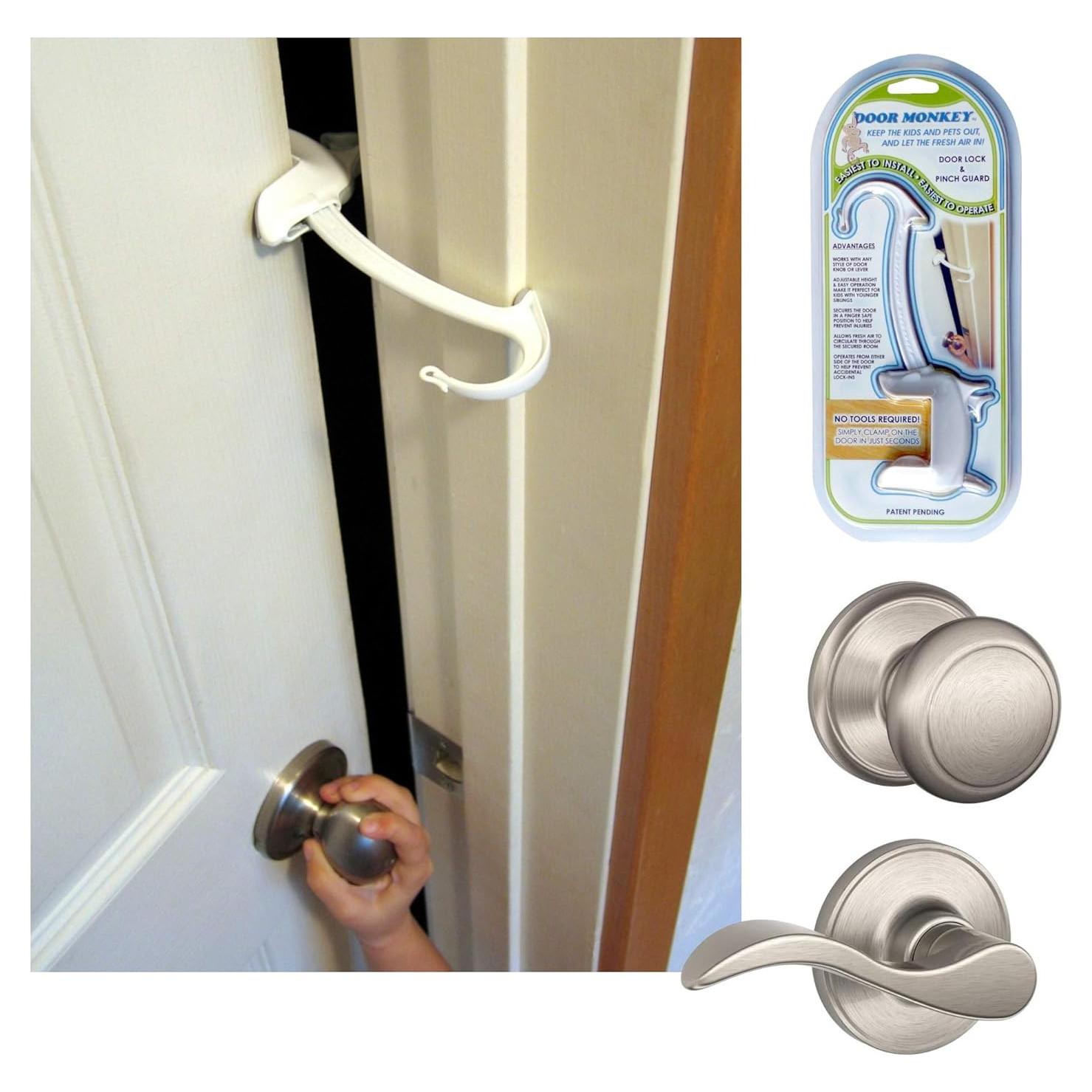 Cerradura de puerta Door Monkey blanca para niños y mascotas