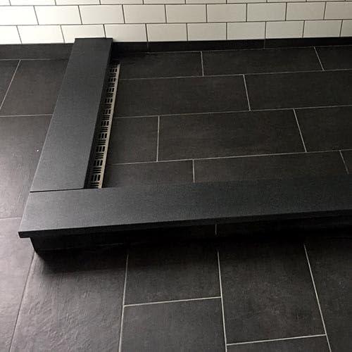 Umbral de Ducha Granito Negro Pulido 15x122 cm Antideslizante