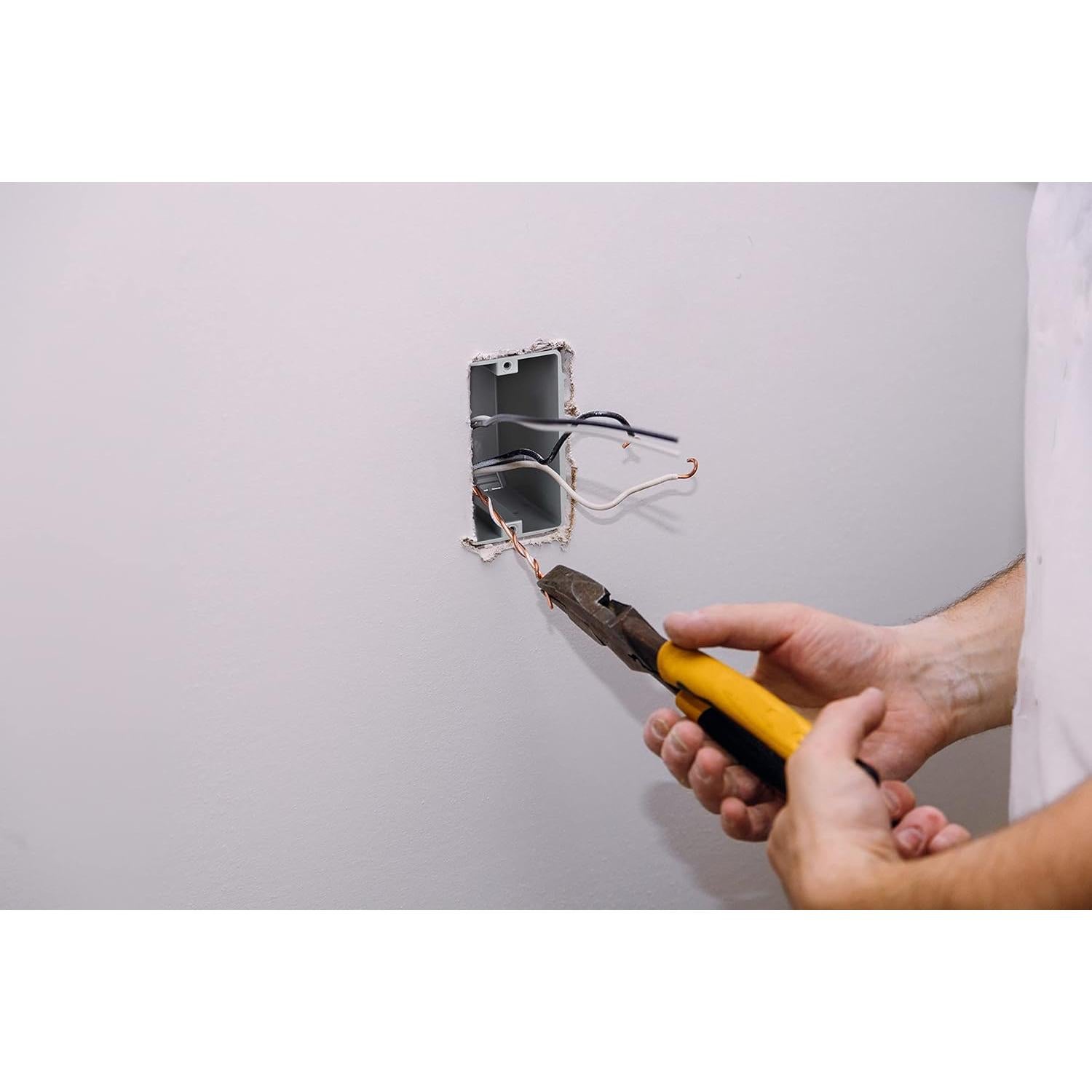 Caja de salida eléctrica Newhouse Hardware 18 cu in PVC UL