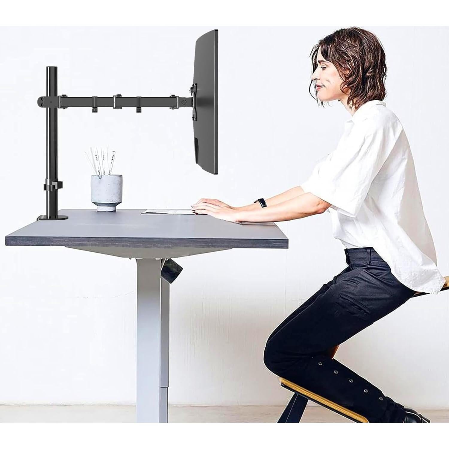 Soporte de Monitor Amazon Basics Ajustable VESA 30" Negro