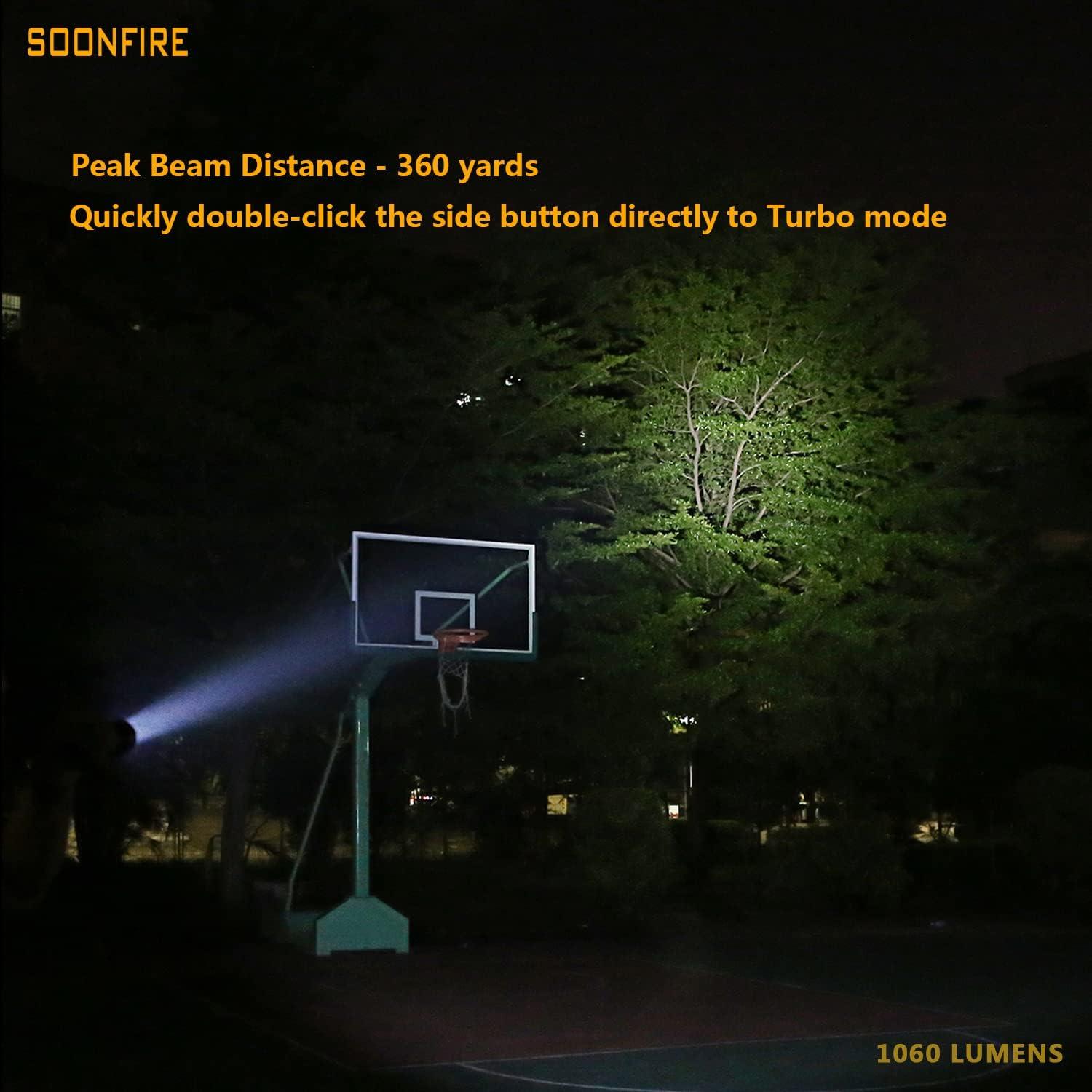 Linterna Táctica Soonfire MX65 1060 Lúmenes Recargable