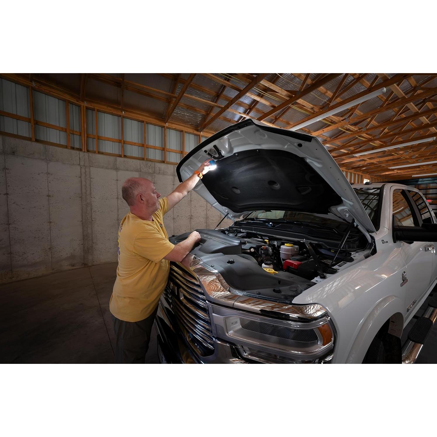 Bomba de Aire Recargable ALPS Mountaineering 3 en 1 Luz