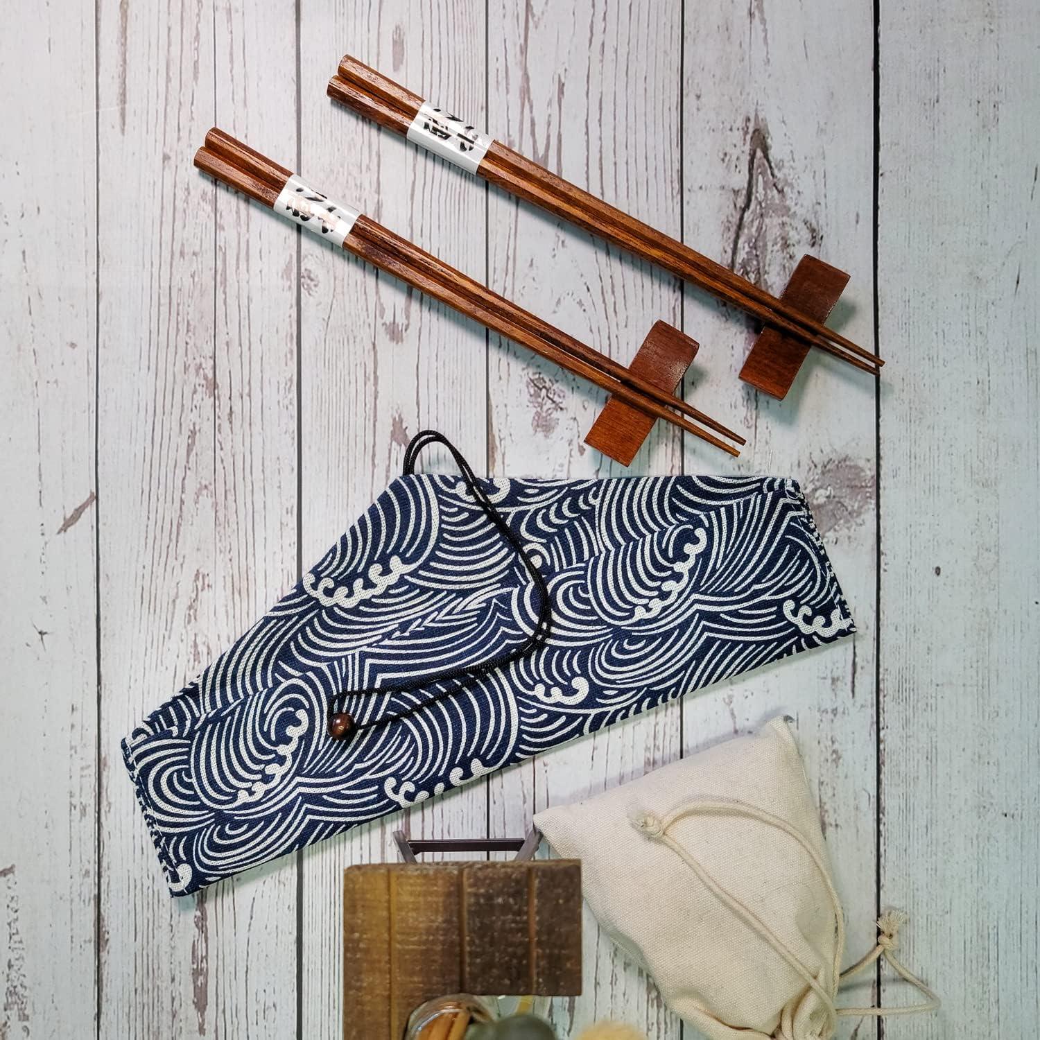 Juego de Palillos de Madera CuziCuzi con Soporte y Bolsa 23.5 cm