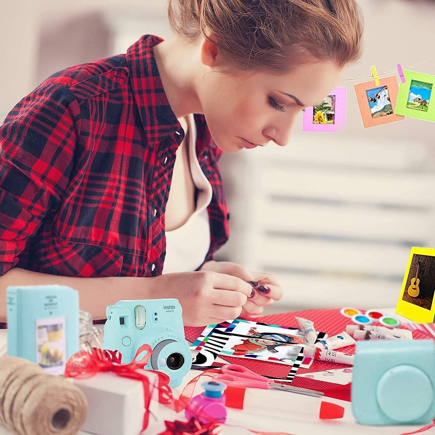 Cámara Instantánea Fujifilm Instax Mini 12 Azul + 20 Hojas