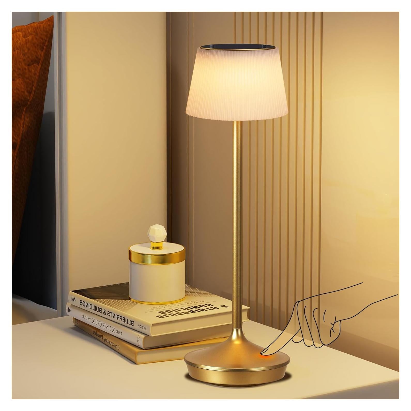 Lámpara de Mesa Inalámbrica QiMH LED Solar 5000mAh Dorada