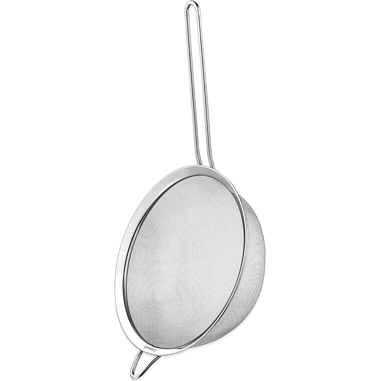 Set de Coladores de Malla Cuisinart y Hervidor Eléctrico 1.7L