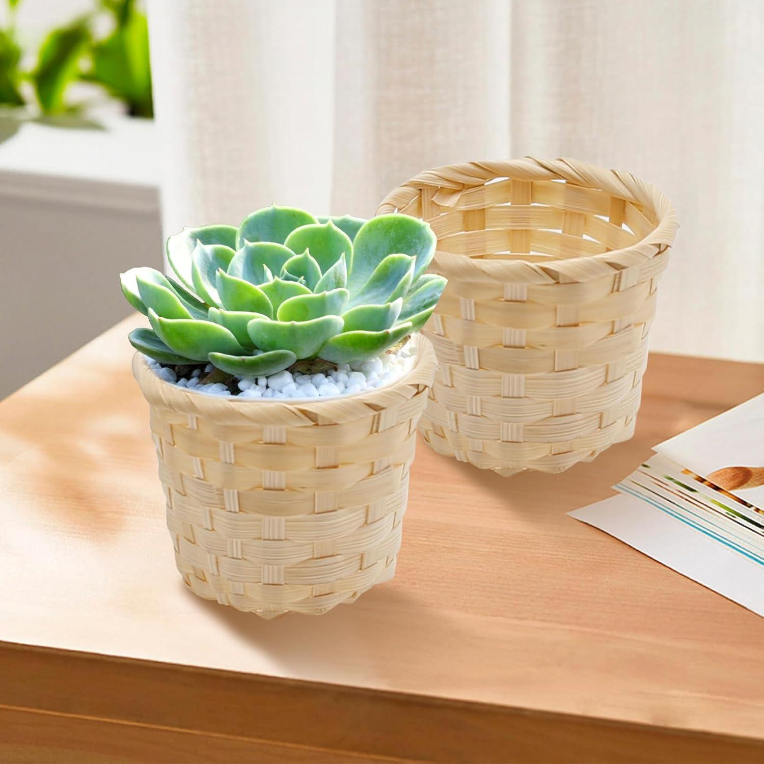 MDEOOSKY 12pcs Mini Woven Bamboo Basket Desktop Clutter Organiser 2.2 x 2.9Inch for Home Office Table Party Favors Crafts Decoration