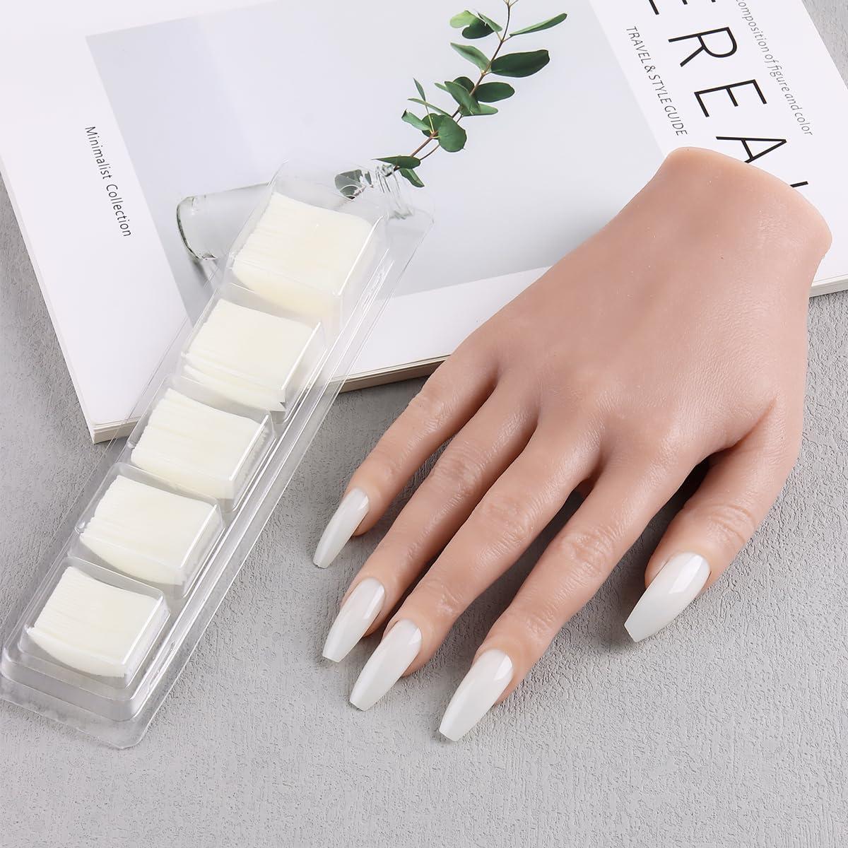 Mano de práctica de silicona Sotong con 100 consejos de uñas