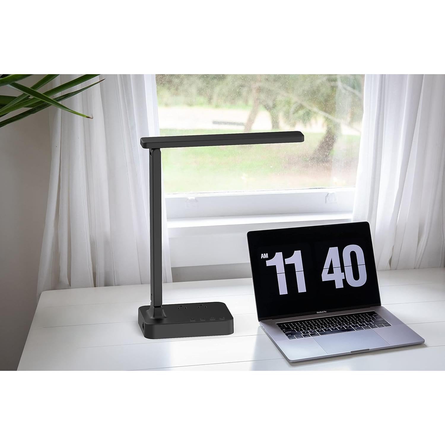 Lámpara de escritorio LED Drevet con USB-C y 3 puertos