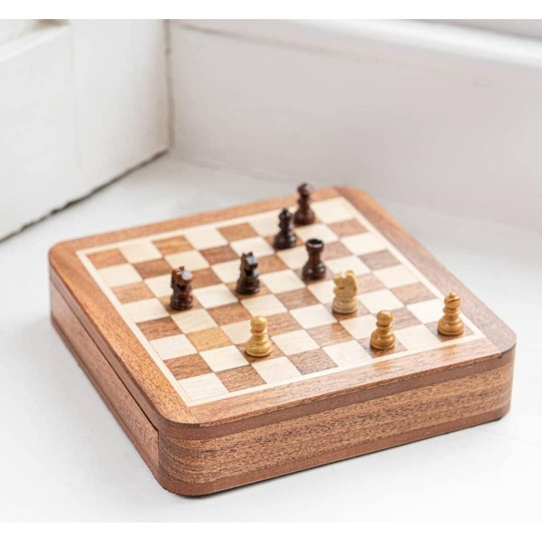 Juego de Ajedrez Magnético de Madera Star 13.34 cm Hecho a Mano