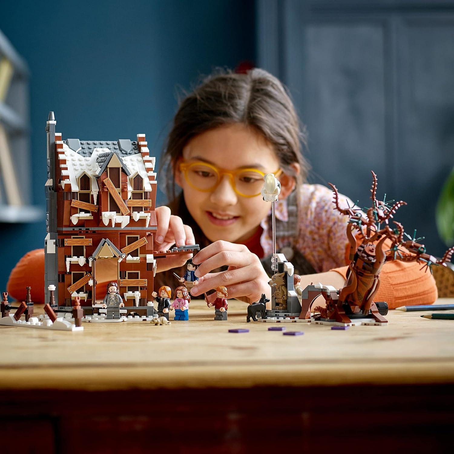 76407 Harry Potter Howling Hut and The Thumping Willow Toy On Prisoner of Azkaban, Set for 9 Year Old Children, Birthday Gift Idea