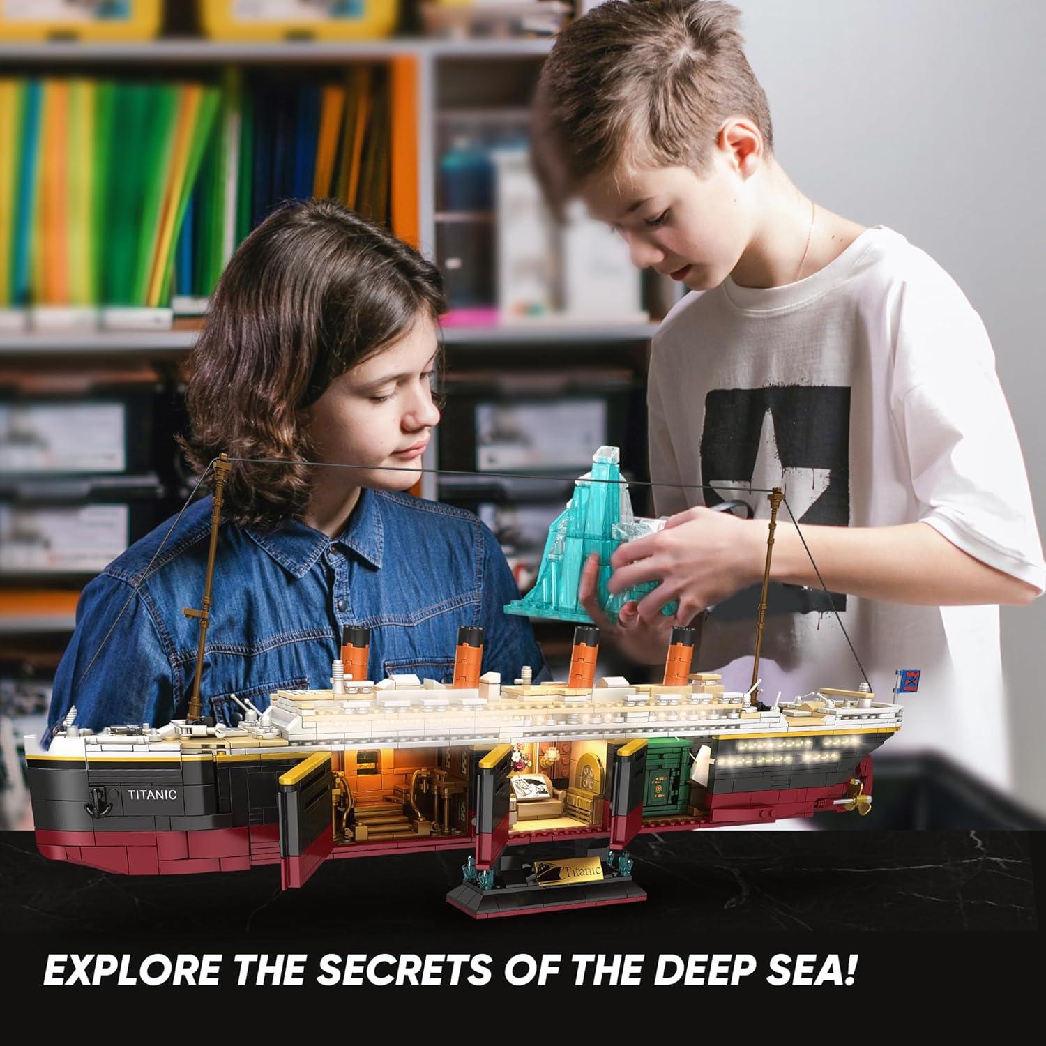 Juego de Bloques Titanic LeBrickCrt 2288 Piezas con Luz LED