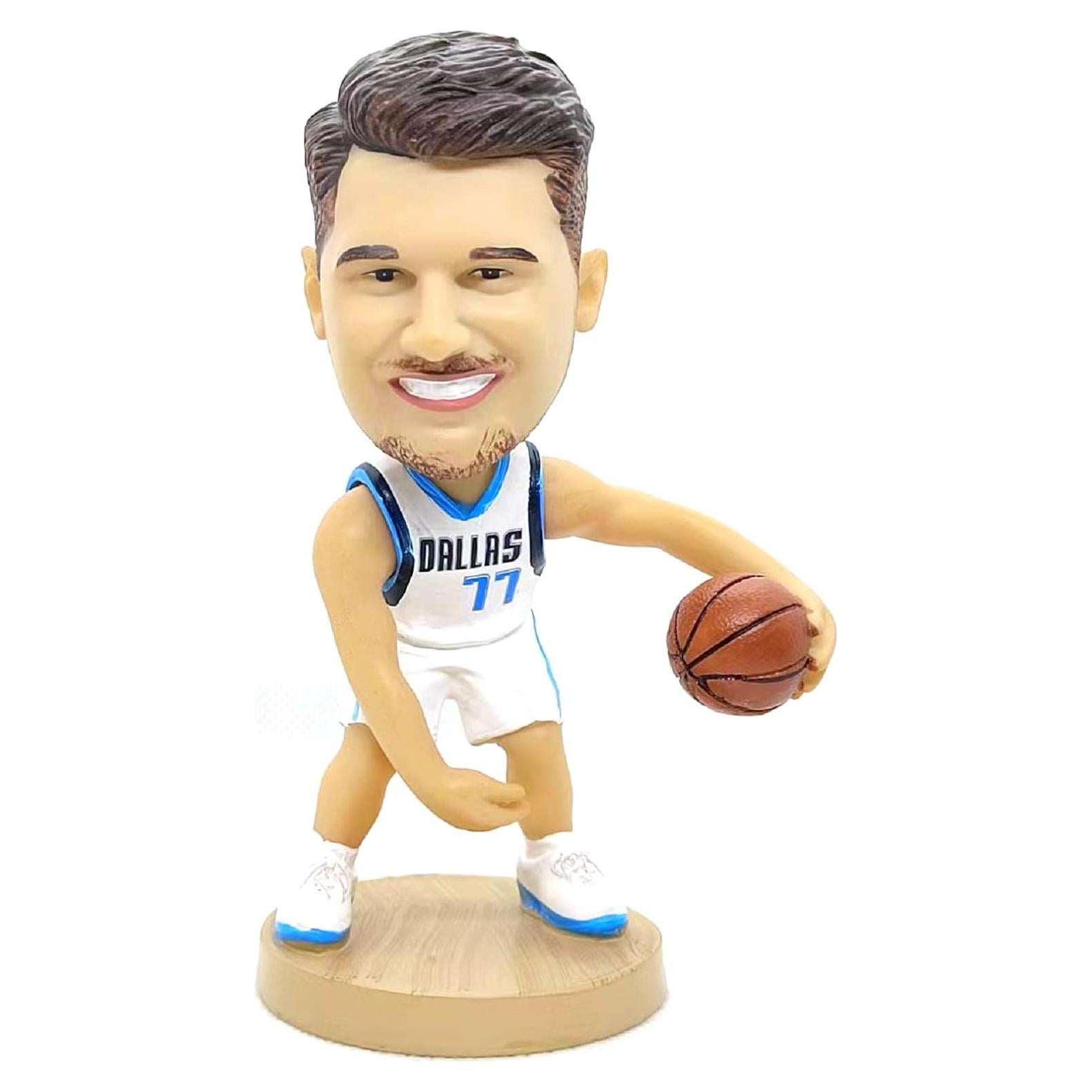Figura Bobblehead Luca Doncic 12.95 cm Resina Coleccionable