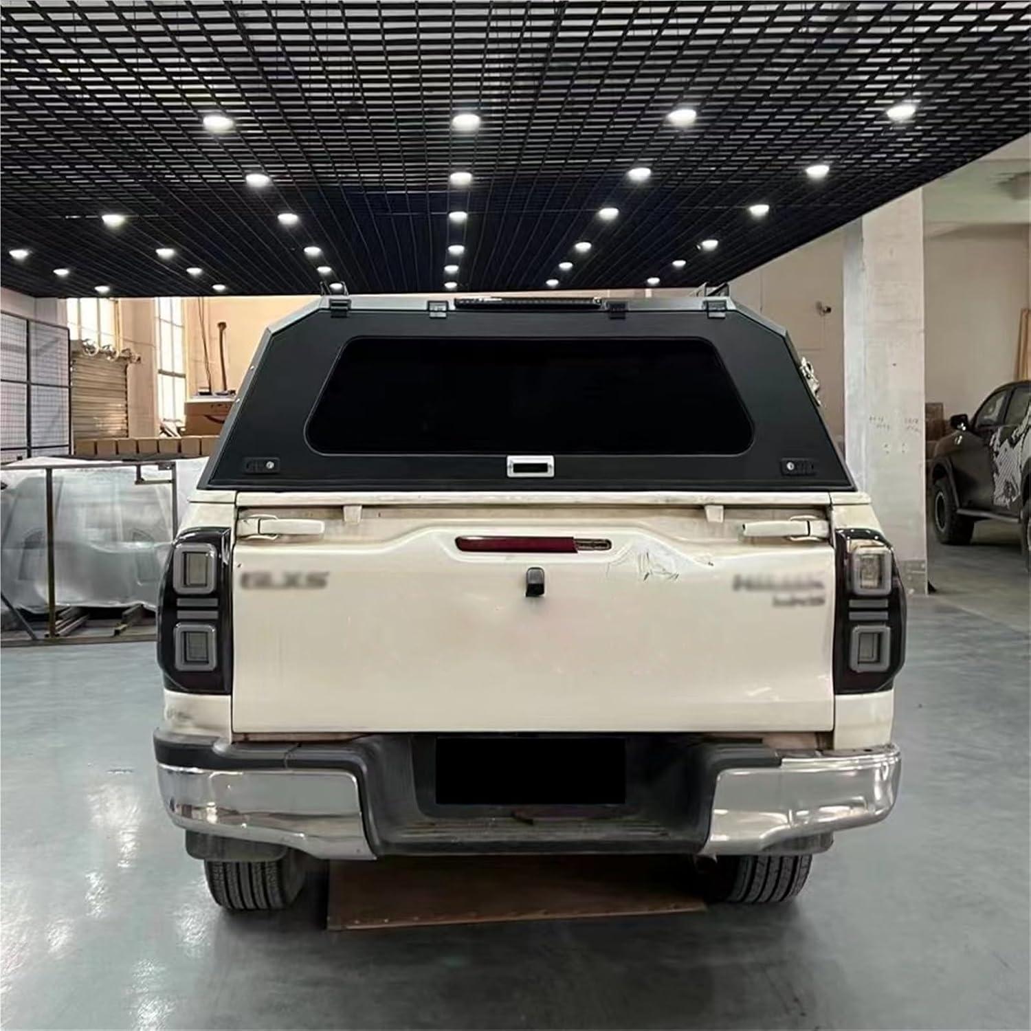 Tapa Dura de Acero Inoxidable para Toyota Hilux Revo Rocco 2016-2024