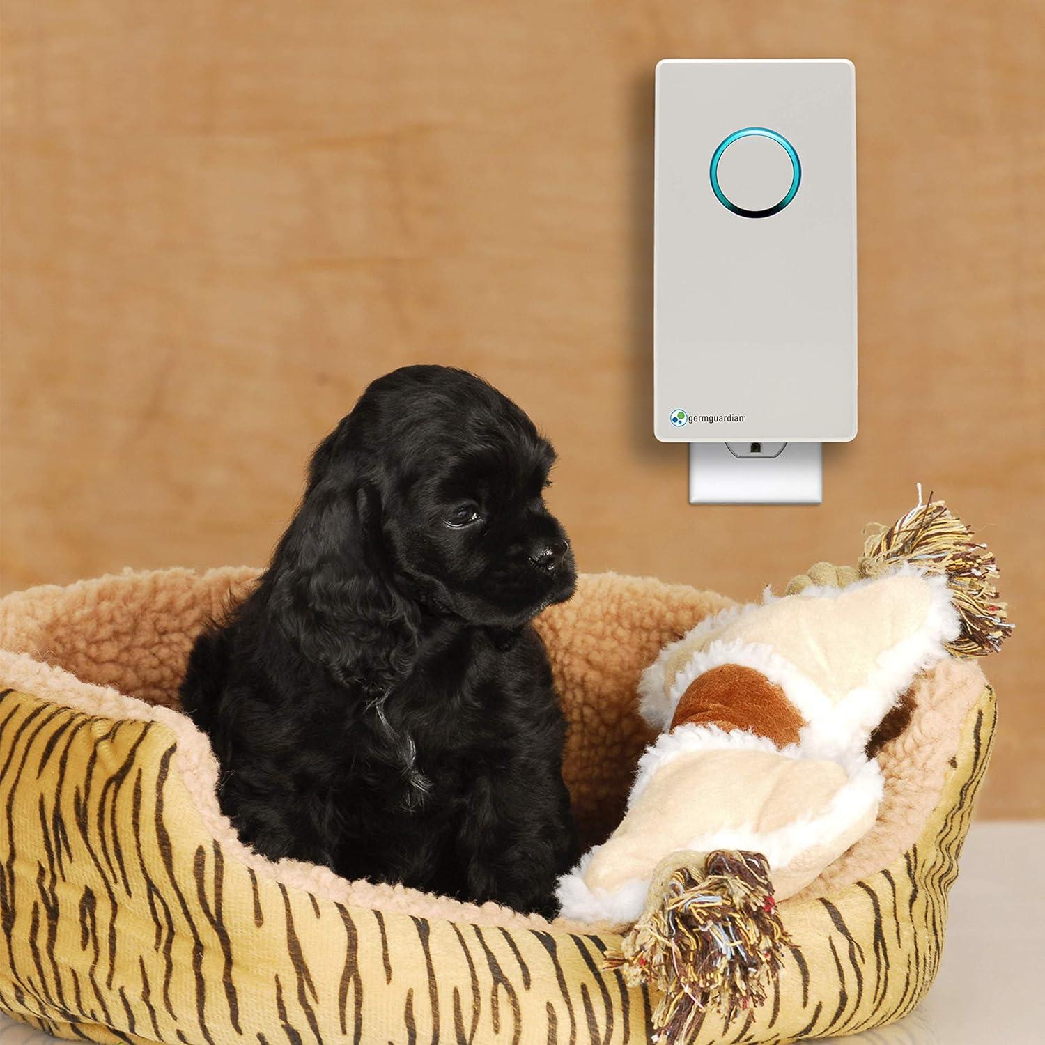 Purificador de Aire GermGuardian GG1100W Enchufable 7" Blanco