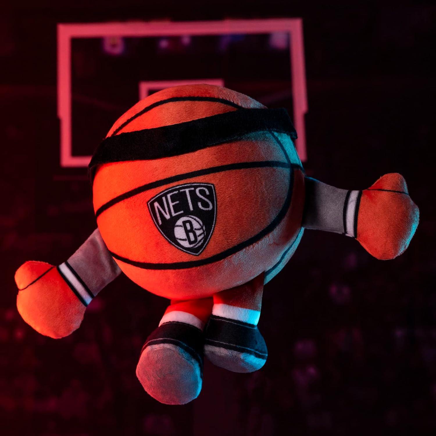 Muñeco Kuricha Brooklyn Nets 20 cm Plush Chibi Oficial