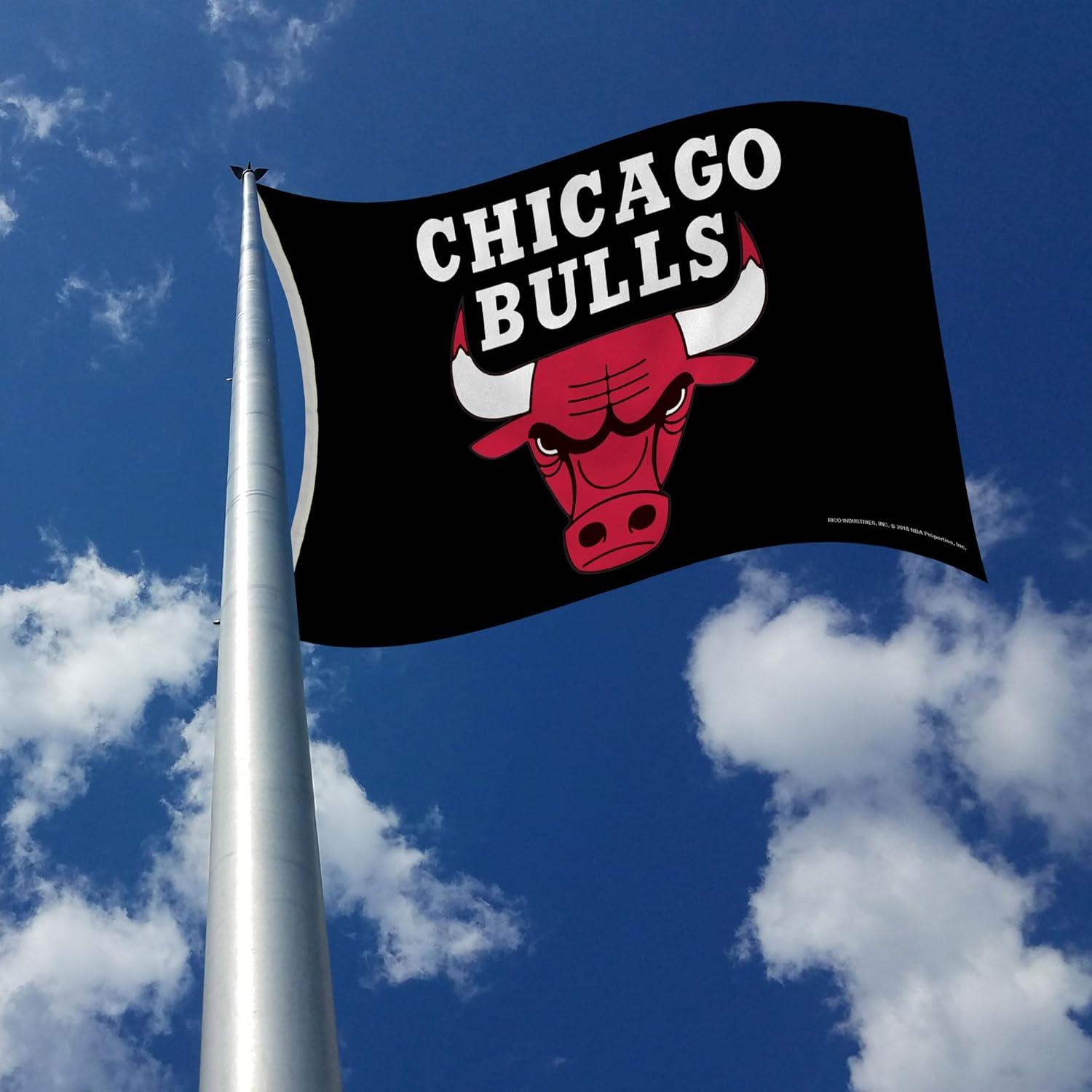 Bandera Rico Industries Chicago Bulls 91x152 cm con Ojales