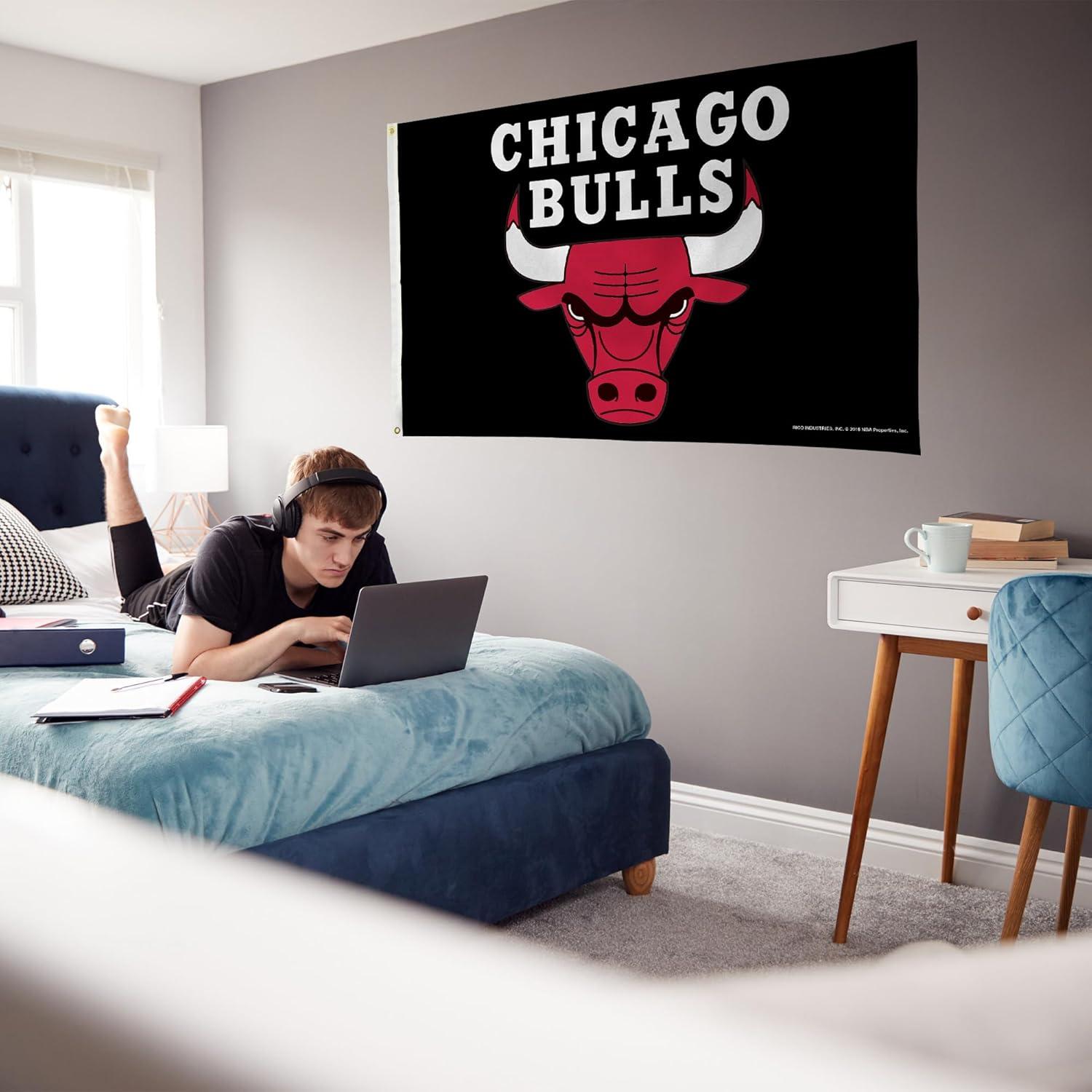 Bandera Rico Industries Chicago Bulls 91x152 cm con Ojales