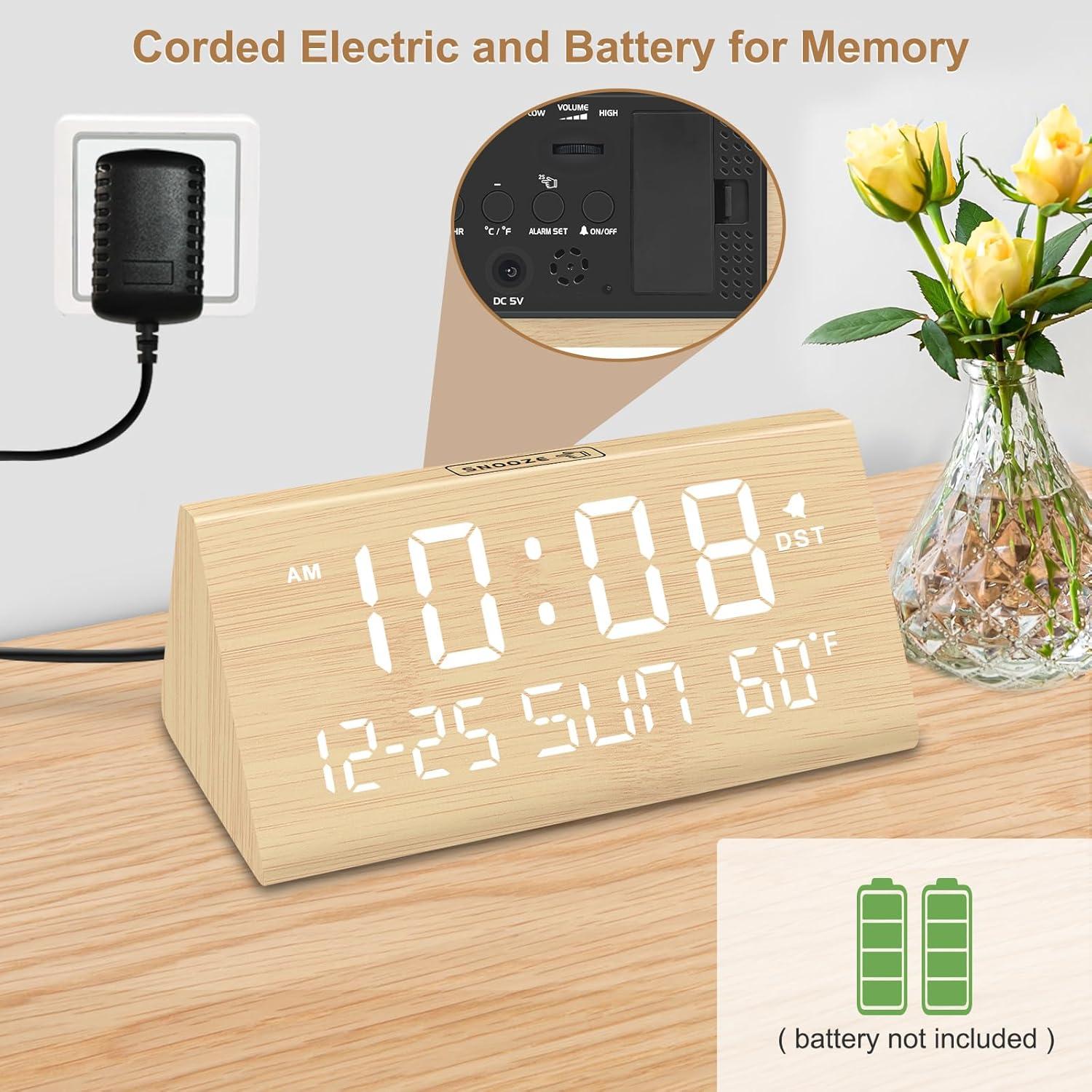 Reloj Despertador Digital DreamSky Madera con USB y Brillo Ajustable