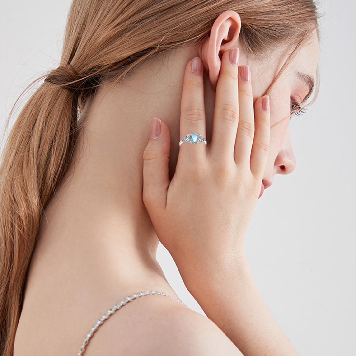 Anillo de Nudo Celta PEIREARA Plata 925 con Piedra de Luna