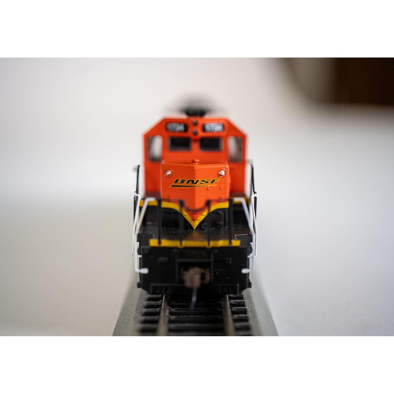 Locomotora diésel Bachmann SD40-2 DCC BNSF #1734 Escala HO