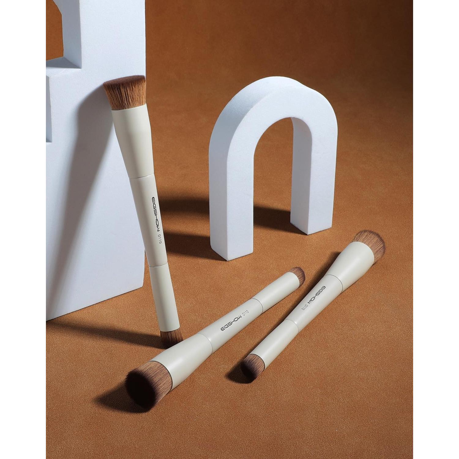 Brocha de Maquillaje Doble Cara EIGSHOW D110 Beige Vegana