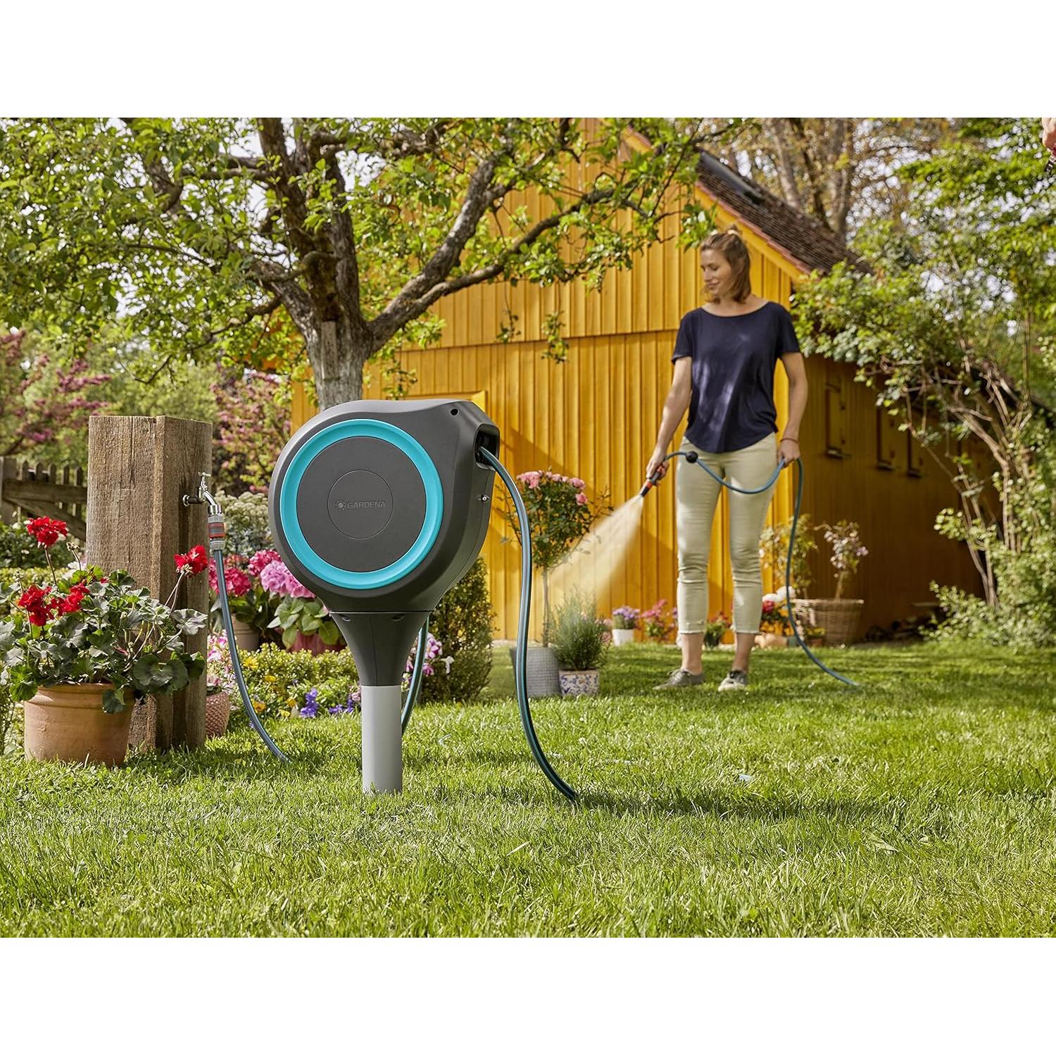 Carrete de Manguera Retráctil GARDENA 15.24 m Automático