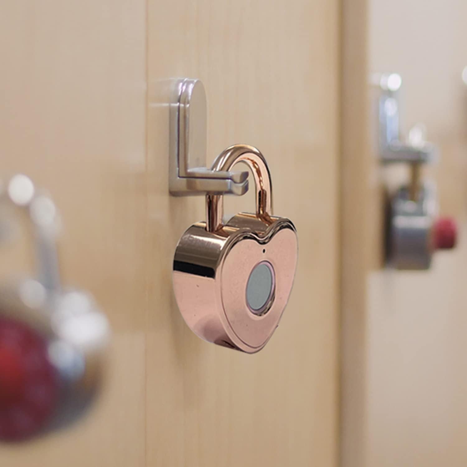 Candado Biométrico Tcyoatoa de Huella Dactilar Corazón Rosa