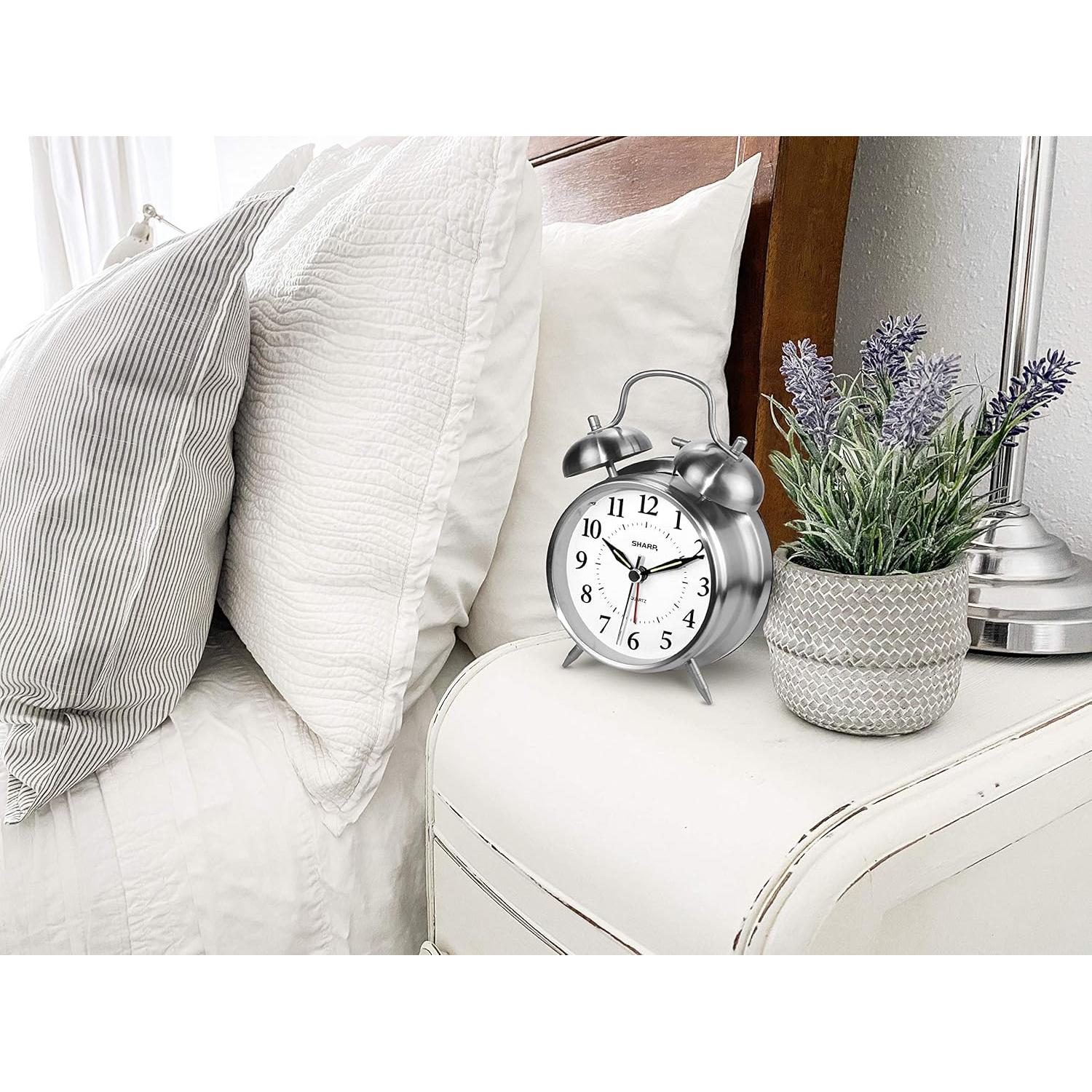 Reloj Despertador Doble Campana Sharp Cuarzo Analógico Plata