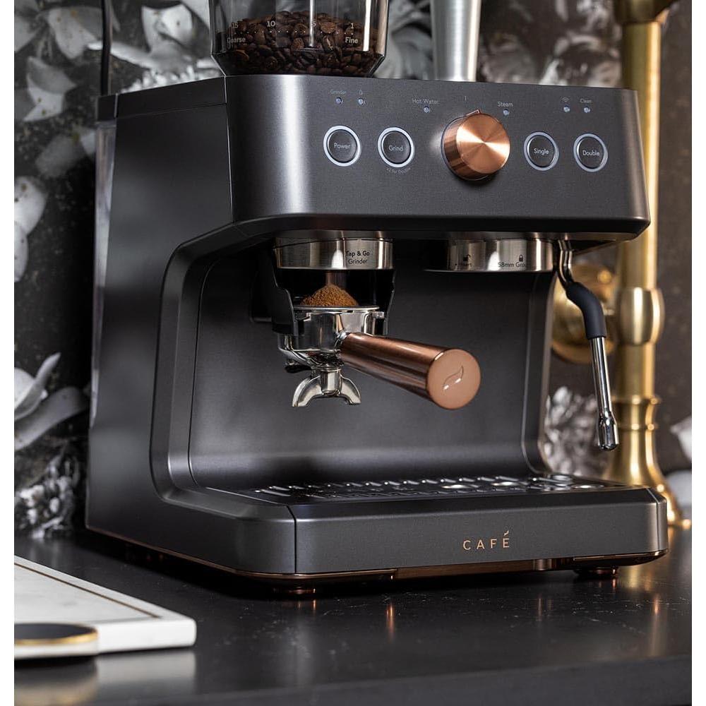 Cafetera Bellissimo Espresso Semi Automática 1300W + Espumador