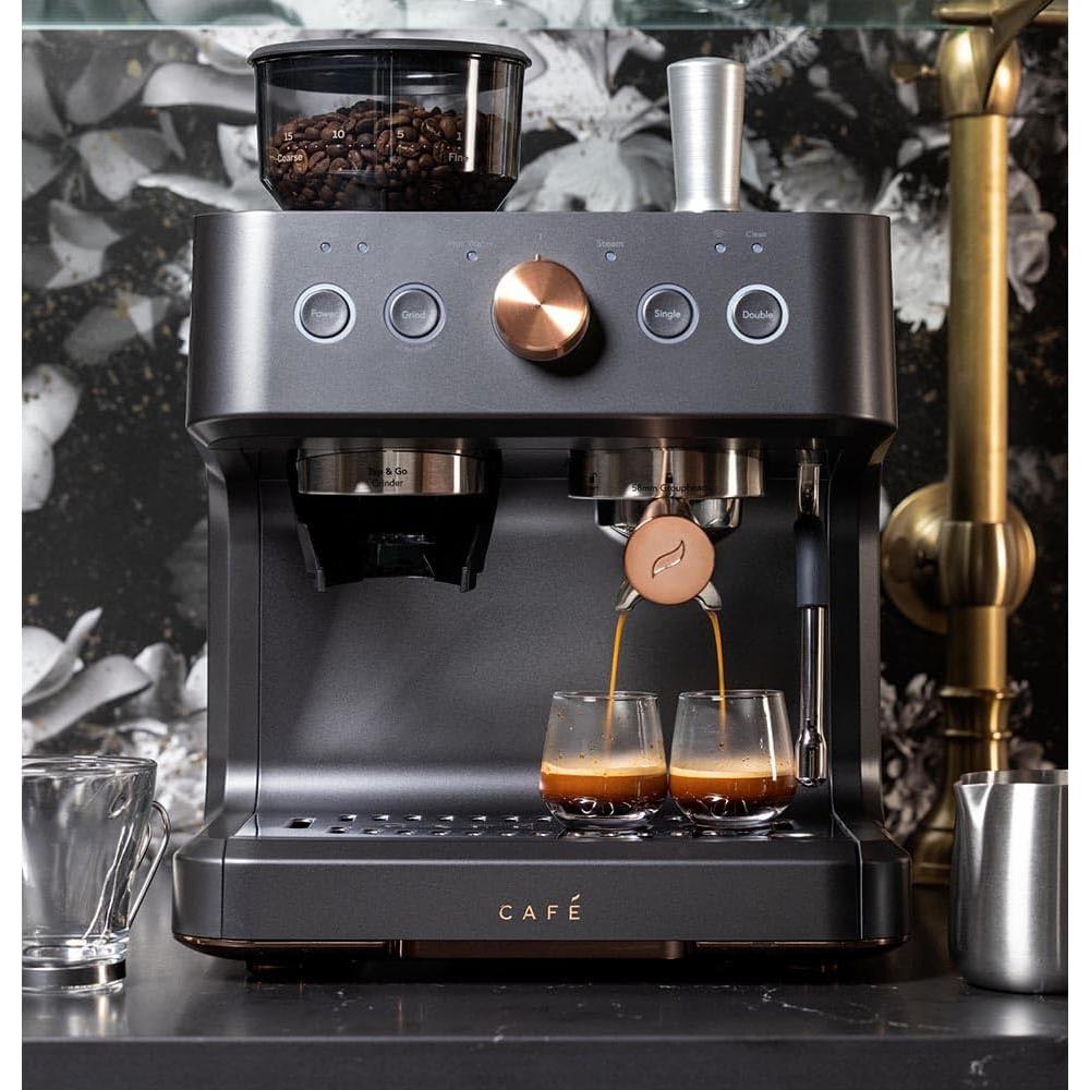 Cafetera Bellissimo Espresso Semi Automática 1300W + Espumador