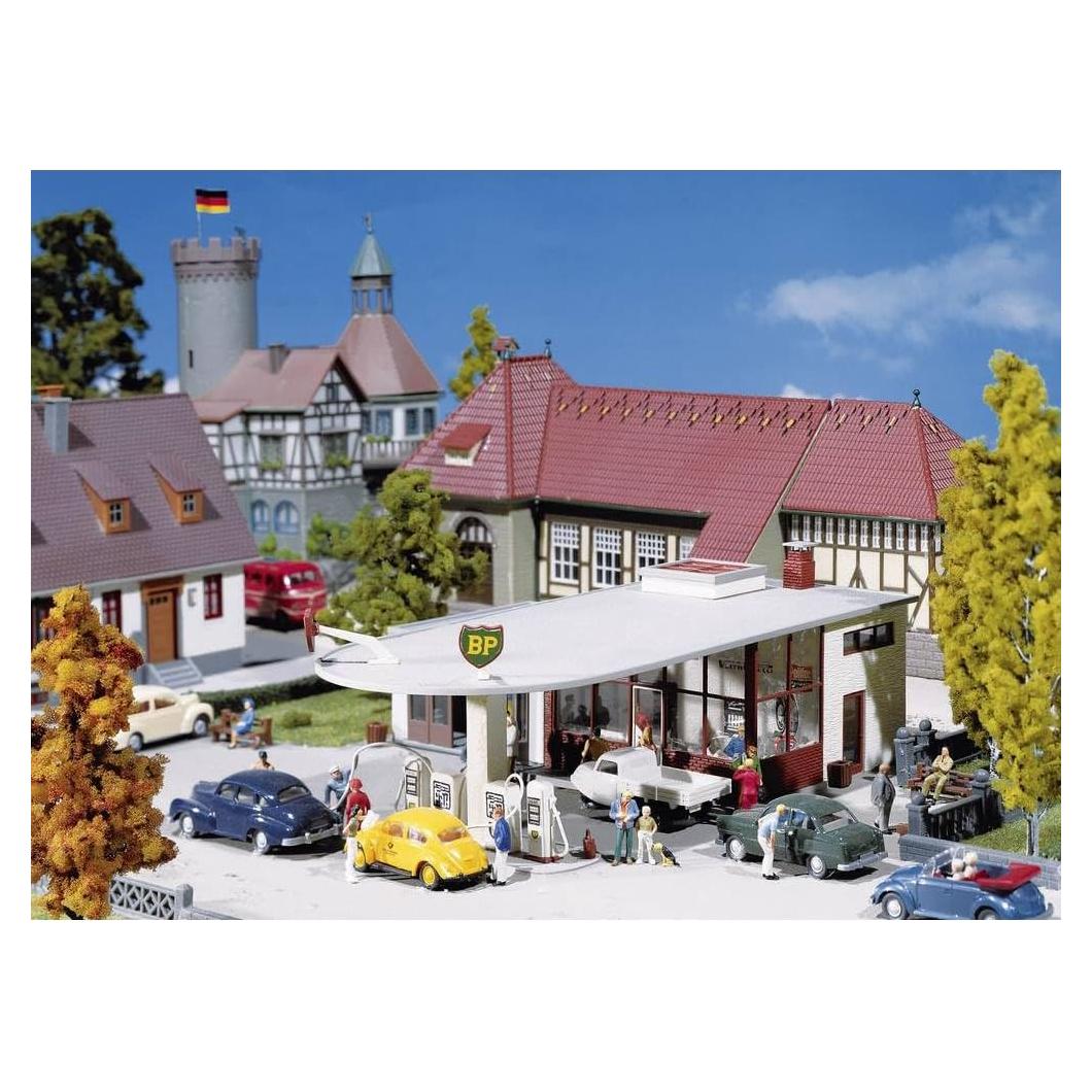 Kit Edificio HO Gebr. FALLER Gasolinera Detallada