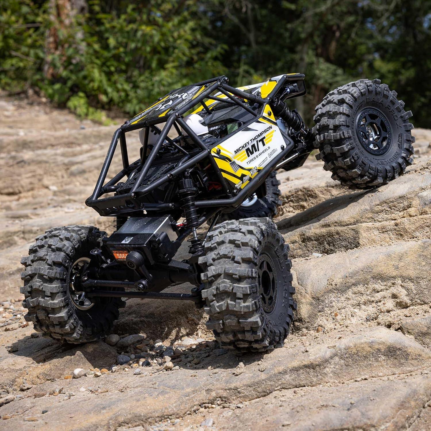 Camión RC Axial UTB18 Capra 4WS 1/18 Amarillo RTR 4x4