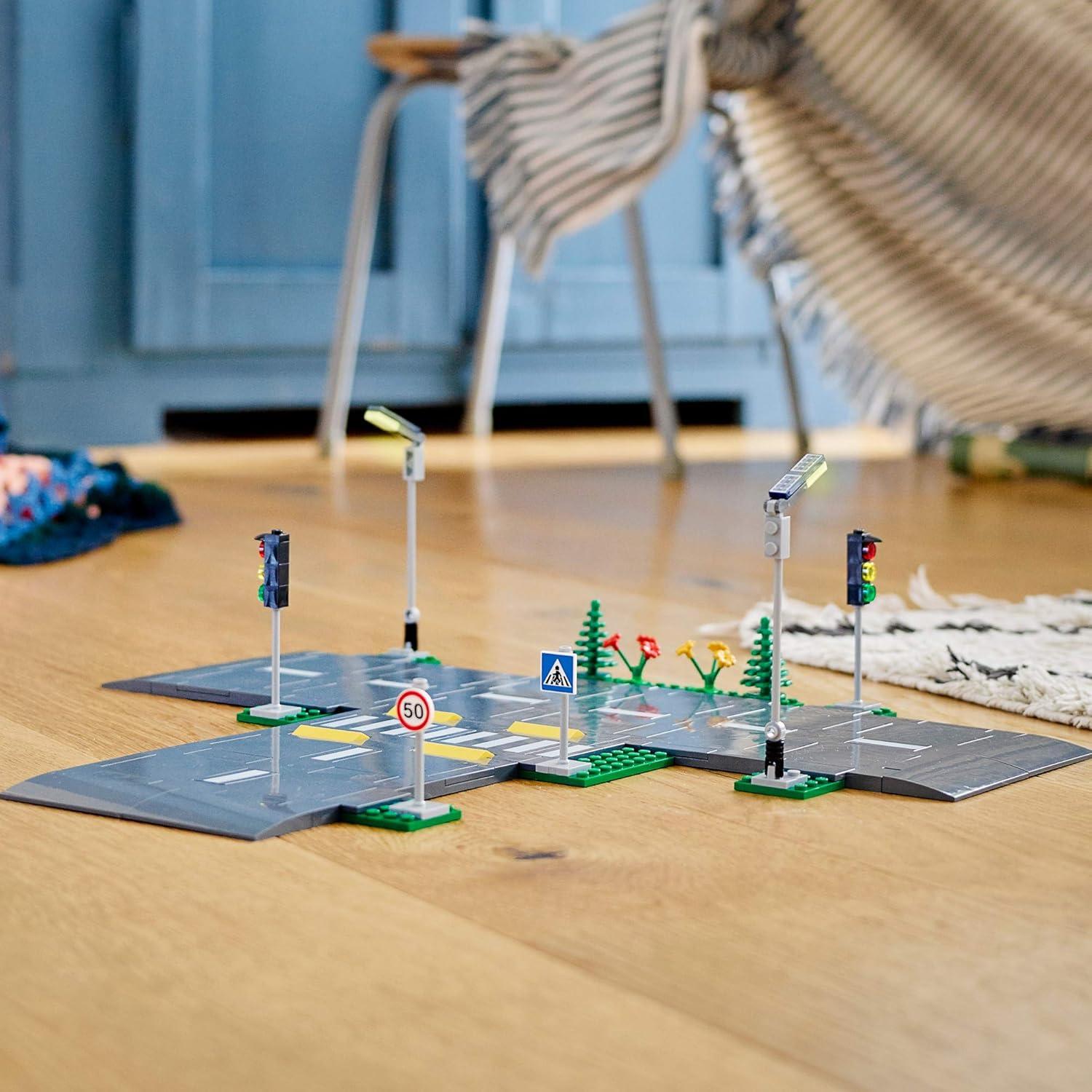 LEGO City Placas de Carretera 60304 - Set de Construcción 112 Piezas