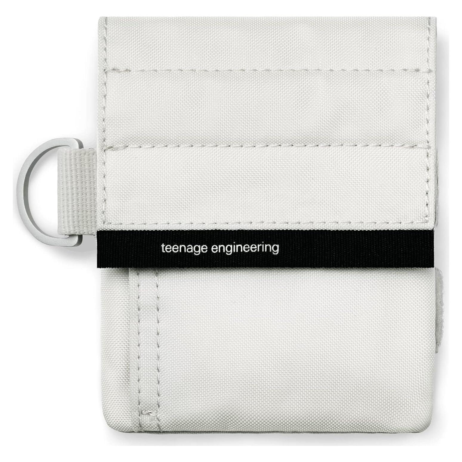 Bolsa Pequeña Teenage Engineering con Bolsillo Frontal