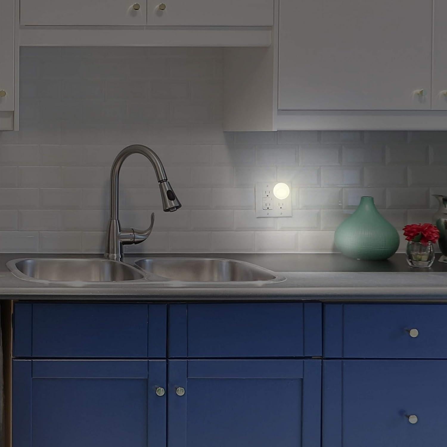 GE Rotating LED Night Light, Plug-In, 360° Directional Spotlight, Dusk to Dawn Sensor, UL-Certified, Energy Efficient, Ideal for Bedroom, Bathroom, Hallway, Stairs, 1 Pack, 50310