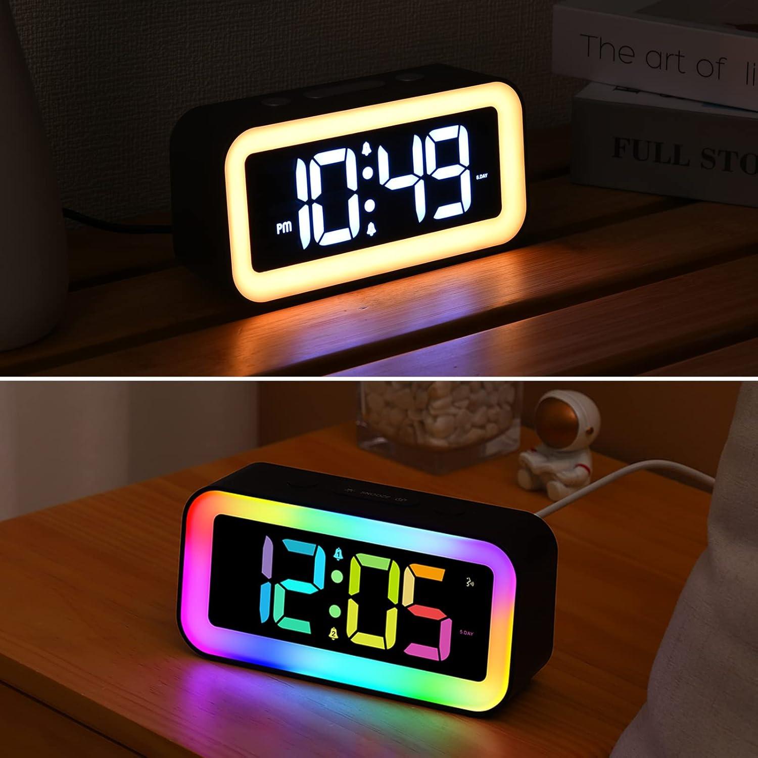 Reloj Despertador Ruidoso Cadmos 202DYNAMIC con Luz RGB