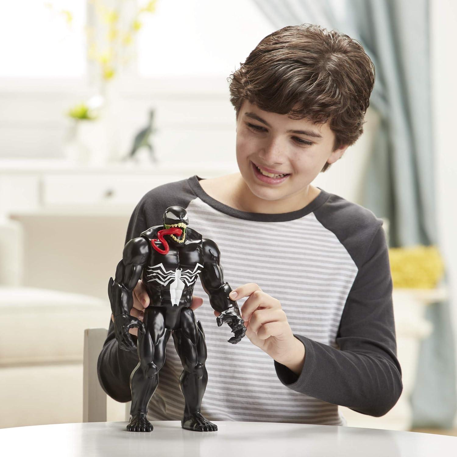 Figura de Acción Venom Titan Hero 35.56 cm Hasbro