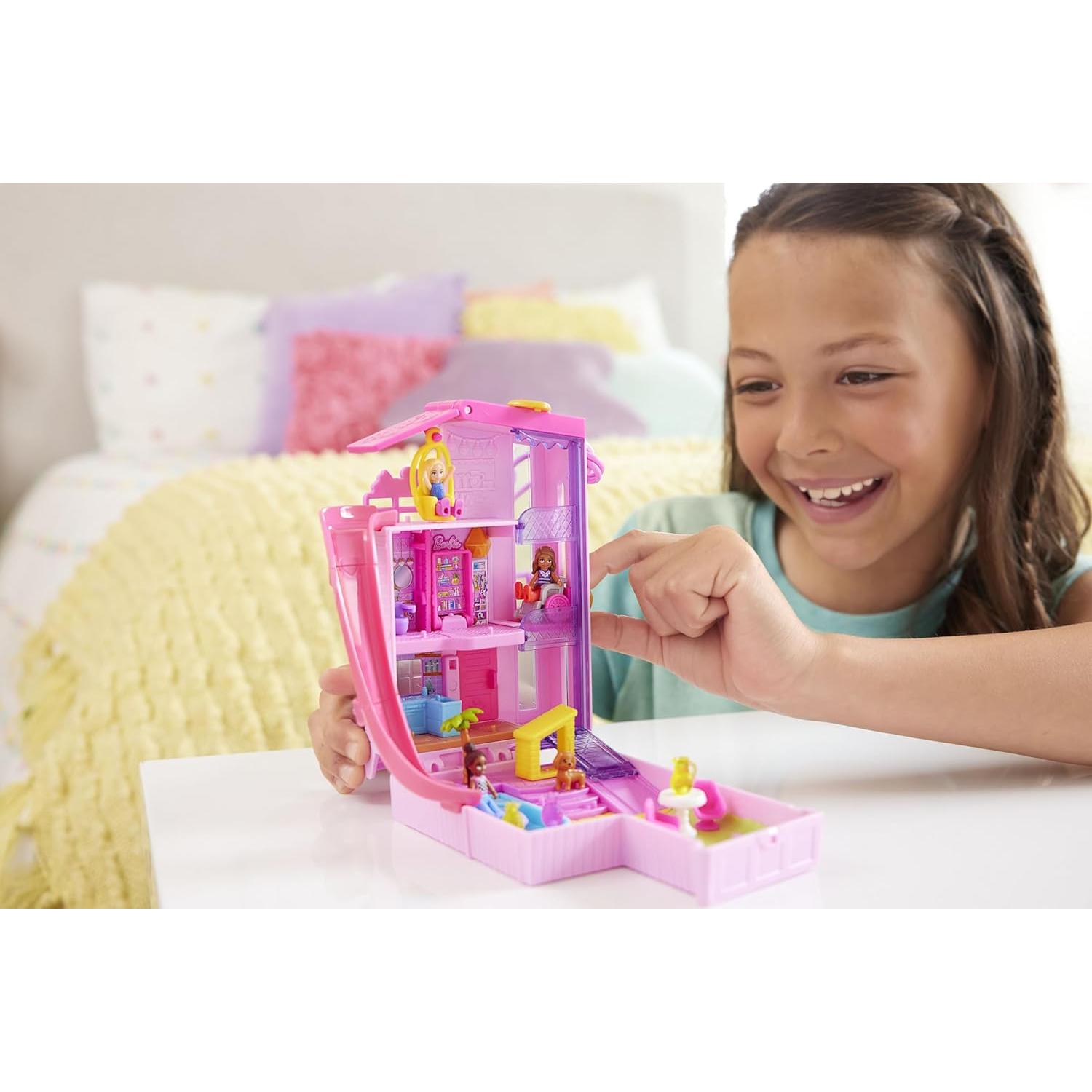 Casa de Ensueño Compacta Polly Pocket Barbie con 3 Muñecas y Accesorios