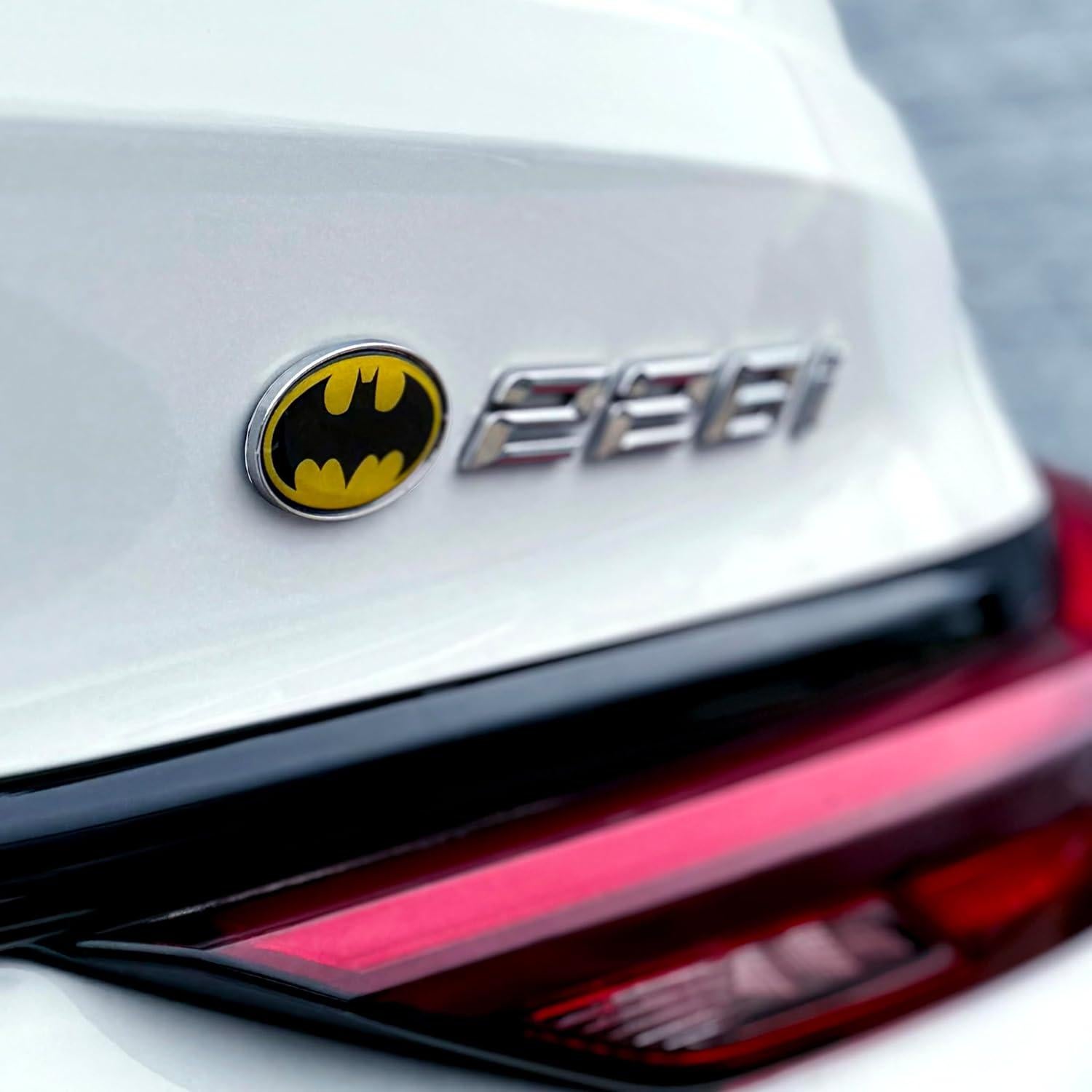 Emblemas Mini Batman Elektroplate Cromo 5.4 x 3.6 cm Paquete de 2