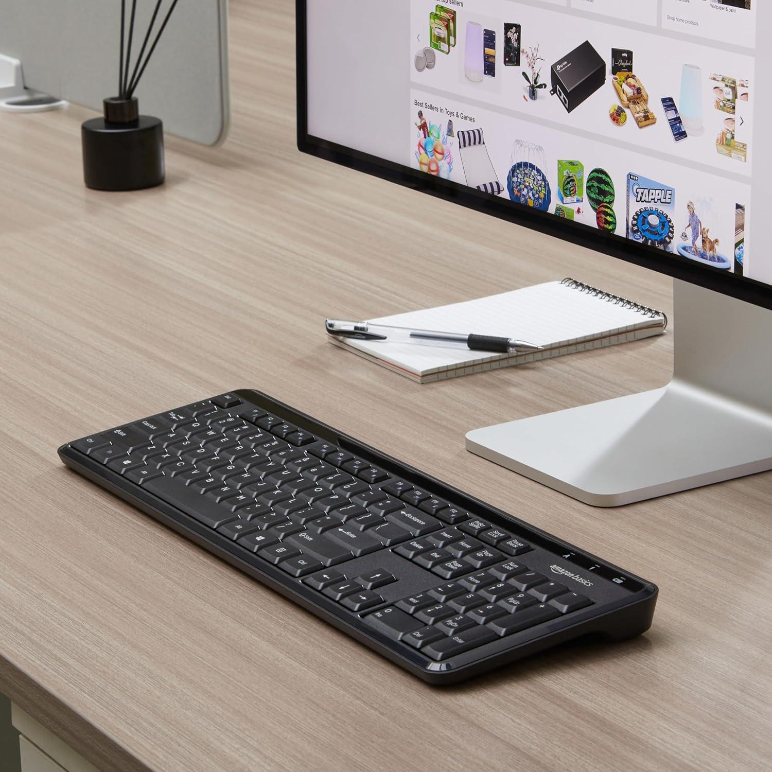 Teclado Inalámbrico Amazon Basics Compacto con Teclado Numérico