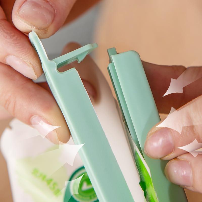 4 Clips de Sellado de Comida DEFORAGE con Boquilla - 108g