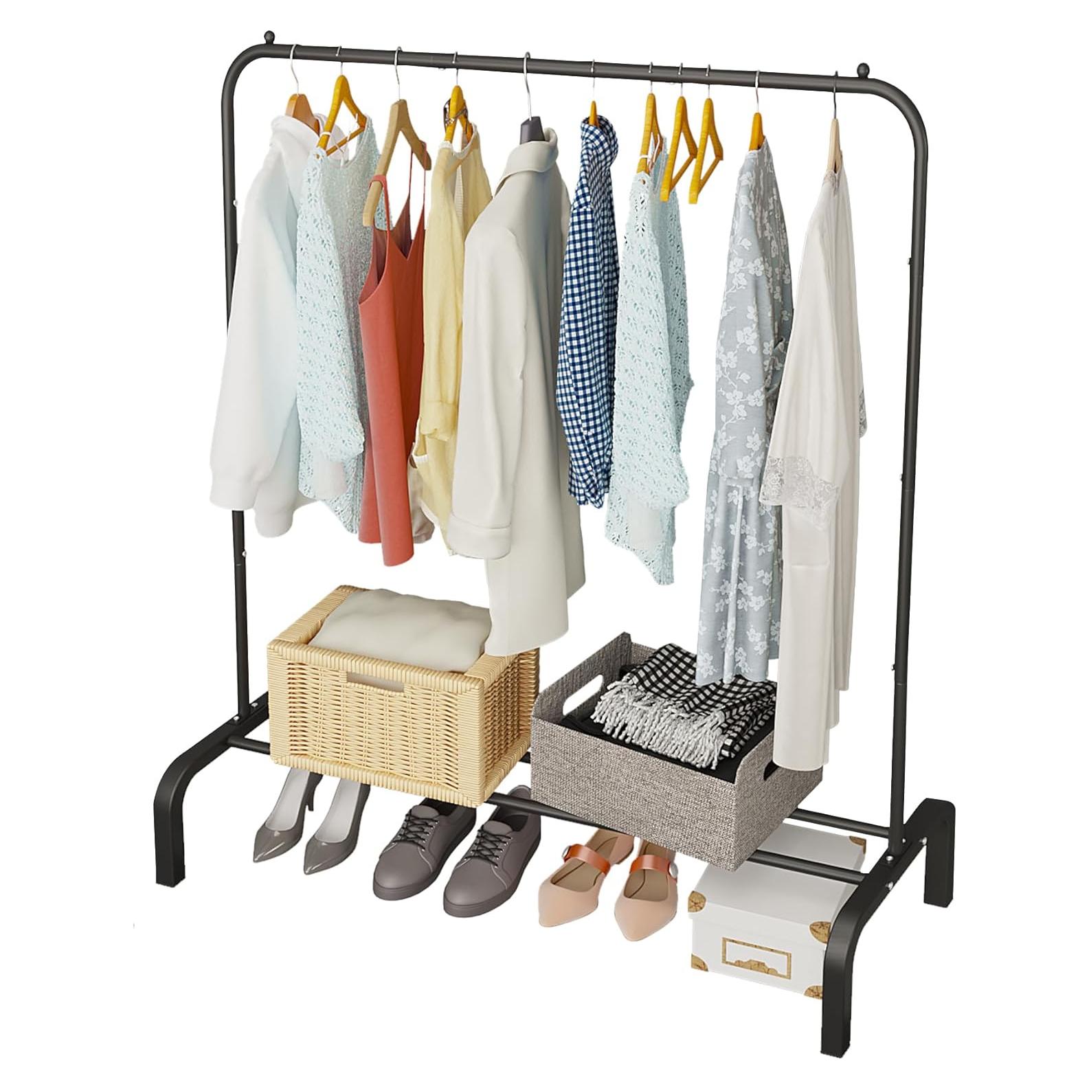 Perchero de Metal JIUYOTREE 110 cm con Estante Inferior Negro