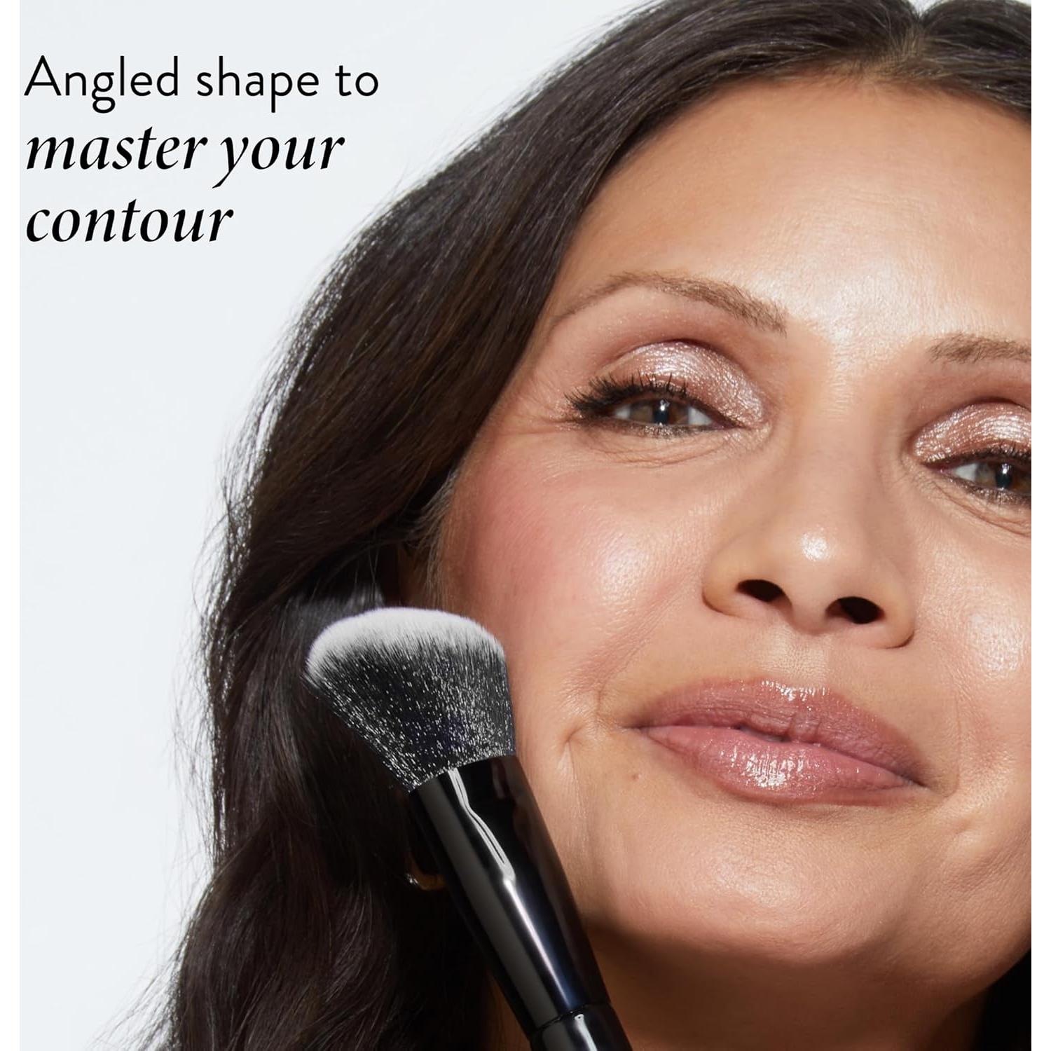 Brocha de Rubor Angulada Laura Geller con Mango de Madera