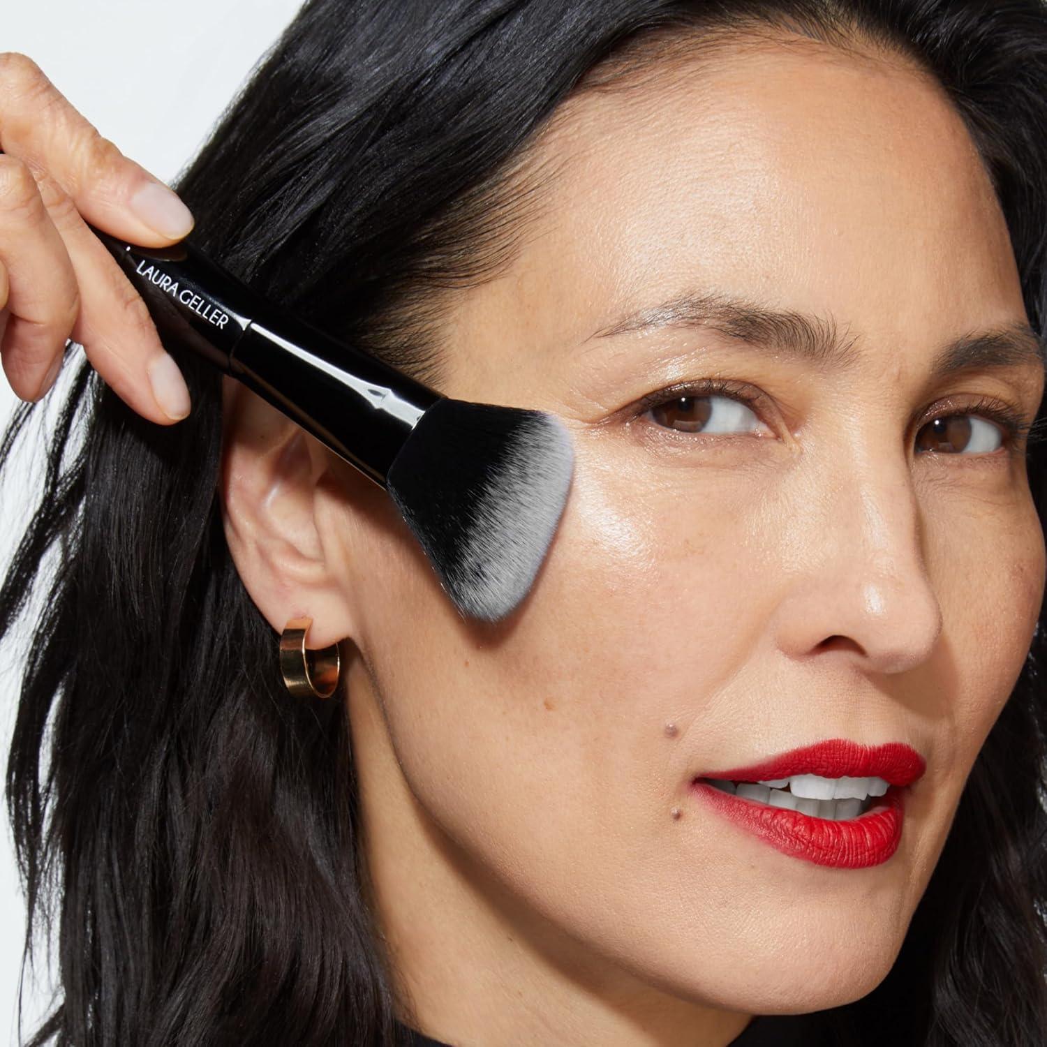 Brocha de Rubor Angulada Laura Geller con Mango de Madera