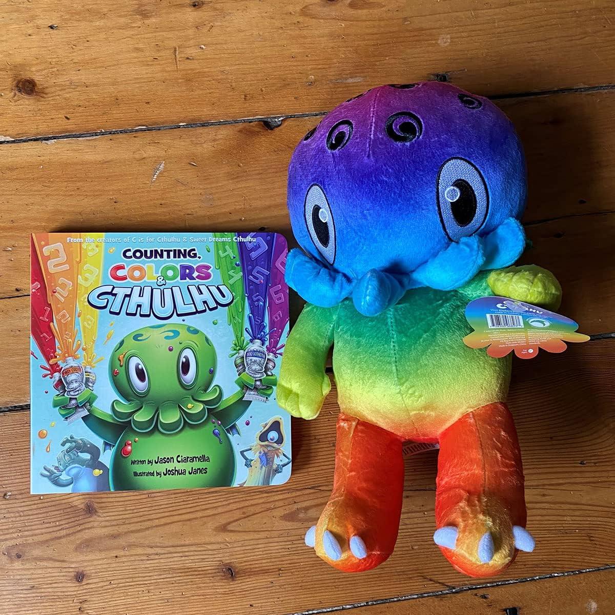 C es para Cthulhu Libro y Peluche Arcoíris 30,48 cm