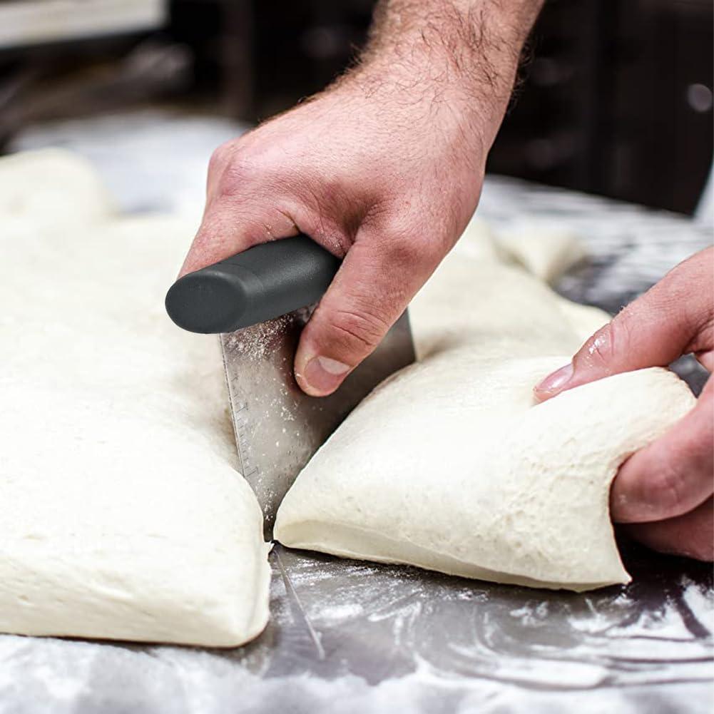 Raspador de Masa de Acero Inoxidable Liu 16x9.9cm Negro