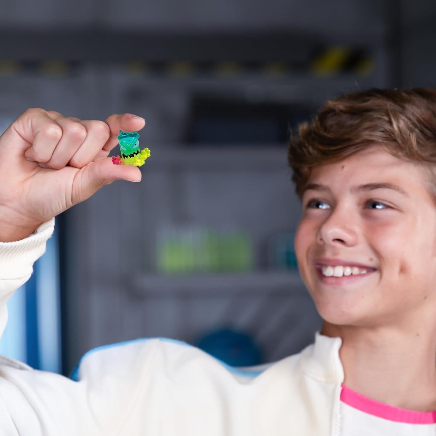 MrBeast Lab Swarms Serie 2 Caja de Dinero Atómico - 18 Micro Bestias