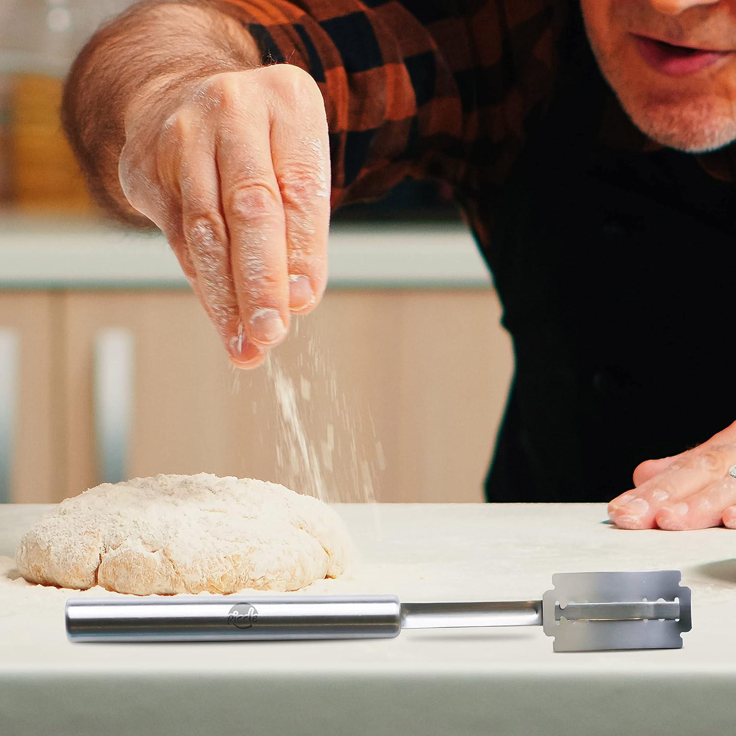 Cortador de Pan RICCLE con 15 Cuchillas y Funda de Cuero